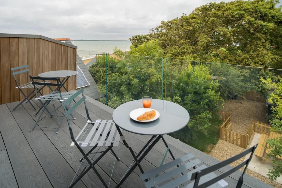 Rotherwood, Gurnard Seafront Eksteriør billede